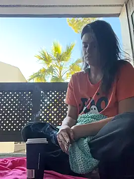 SafeinouterSpace online show from 12-04-25, 11:13