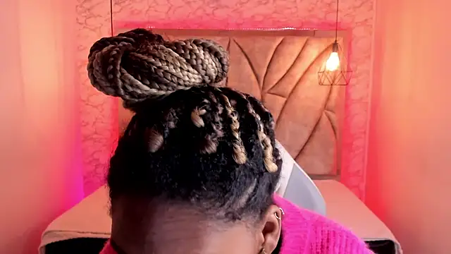 Queen perla  online show from 02-07-25, 12:17