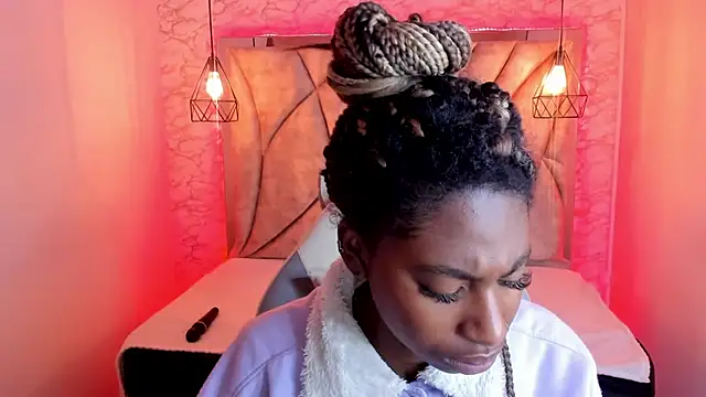 Queen perla  online show from 02-08-25, 12:28