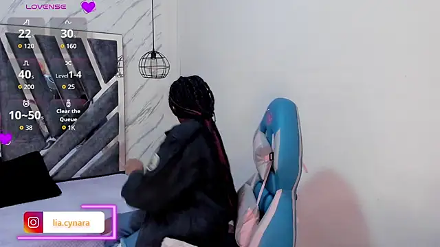 Queen perla  online show from 09-20-25, 01:23