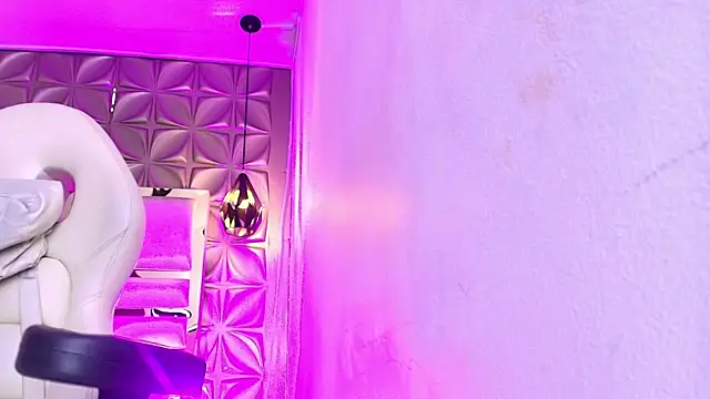 Queen perla  online show from 03-13-26, 12:01