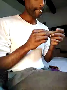 Snapshot of KeptupInosine chatting on 03-18-25, 01:09 KeptupInosine online show from 03-18-25, 01:09