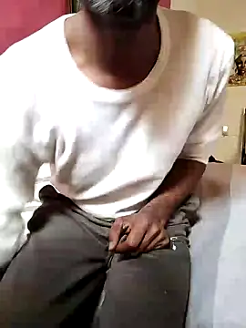 Snapshot of KeptupInosine chatting on 03-21-25, 02:51 KeptupInosine online show from 03-21-25, 02:51