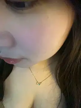 Hotellinh12 online show from 09-27-25, 07:35