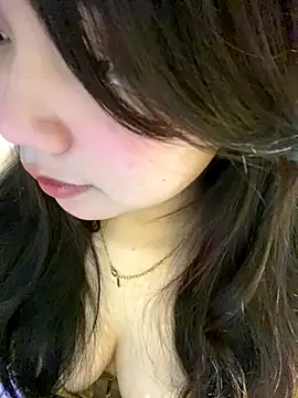 Hotellinh12 online show from 11-15-25, 04:25