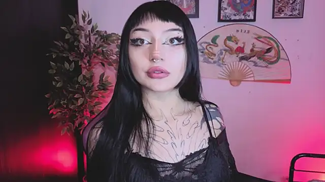 Snapshot of catipetite chatting on 08-04-26, 11:35 catipetite online show from 08-04-26, 11:35