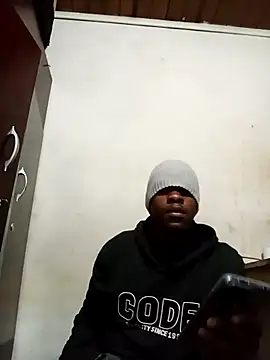 Uncletee112 online show from 09-30-25, 04:12