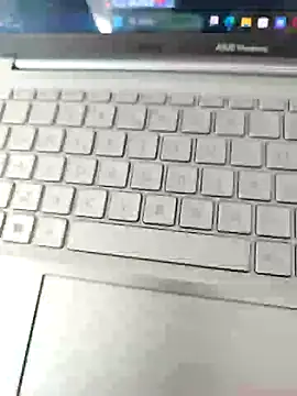 Snapshot of Bemgalado chatting on 12-19-24, 02:57 Bemgalado online show from 12-19-24, 02:57