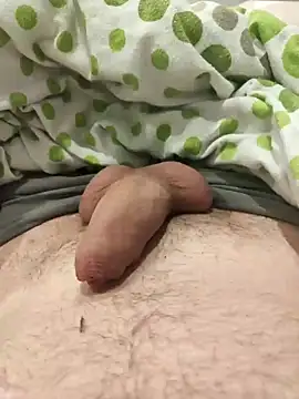 Snapshot of Bemgalado chatting on 01-10-25, 12:27 Bemgalado online show from 01-10-25, 12:27