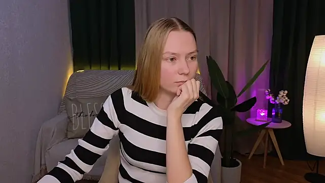 CarolynCohen   online show from 12-05-24, 04:53