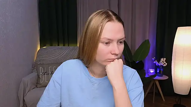 CarolynCohen   online show from 12-10-24, 07:26