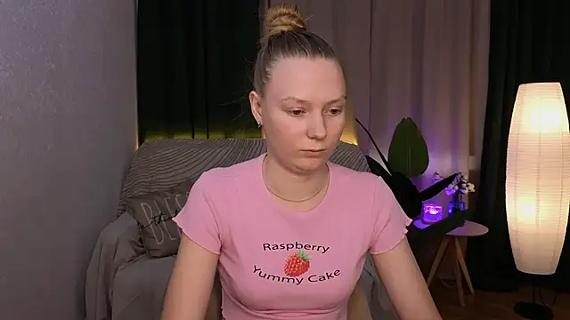 CarolynCohen   online show from 01-30-25, 05:19