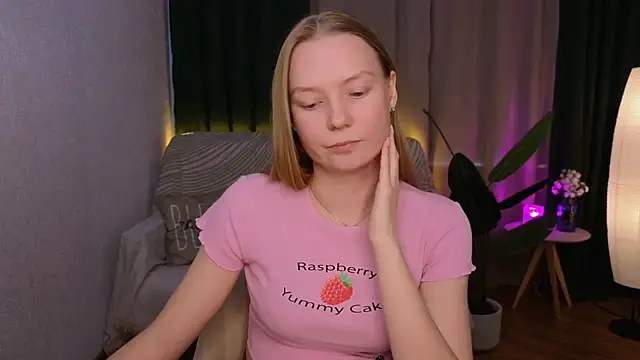 CarolynCohen   online show from 02-21-25, 05:13