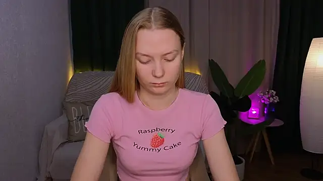 CarolynCohen   online show from 02-28-25, 02:09