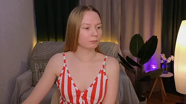 CarolynCohen   online show from 03-17-25, 05:12