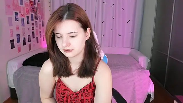 Snapshot of Vanessa_Verona chatting on 12-14-25, 05:02 Vanessa Verona online show from 12-14-25, 05:02