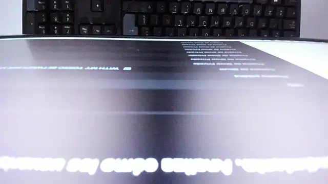 Snapshot of GiaFox_ chatting on 11-28-25, 04:04 GiaFox online show from 11-28-25, 04:04