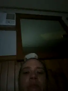 Snapshot of Off_the_Lesh chatting on 10-16-25, 05:47 Off the Lesh online show from 10-16-25, 05:47