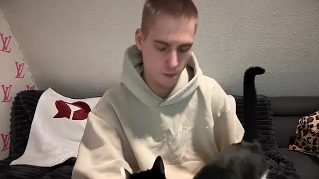 Cookieboy88 online show from 01-13-25, 07:53