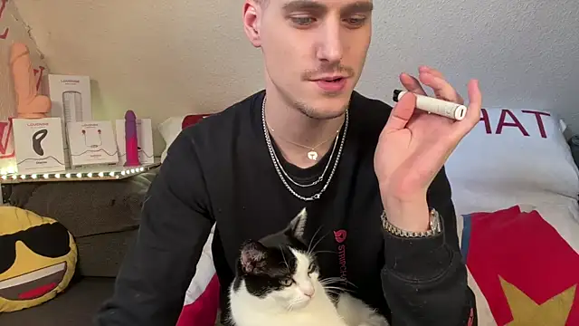 Cookieboy88 online show from 02-04-26, 01:50