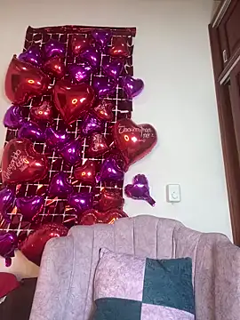 Snapshot of Valentinabaker chatting on 02-28-25, 08:20 Valentinabaker online show from 02-28-25, 08:20