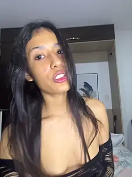 Snapshot of Valentinabaker chatting on 05-21-26, 05:03 Valentinabaker online show from 05-21-26, 05:03
