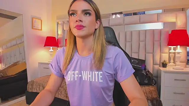 Snapshot of mariiahneedles chatting on 12-28-24, 03:58 mariiahneedles online show from 12-28-24, 03:58