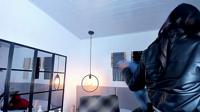 Snapshot of Sweet_camille chatting on 12-05-25, 02:20 Sweet camille online show from 12-05-25, 02:20