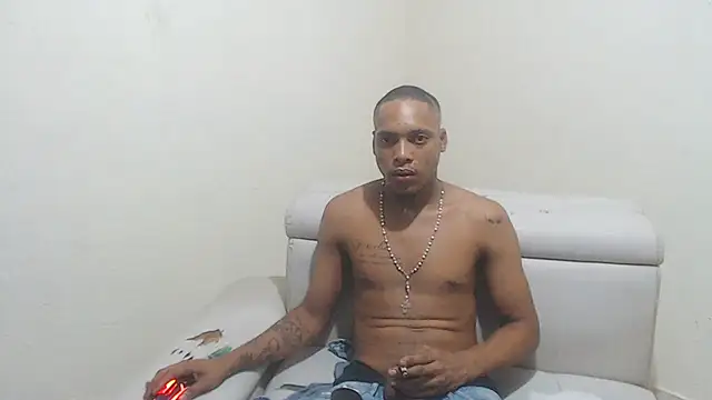 Snapshot of spicycouplex chatting on 01-14-25, 06:45 spicycouplex online show from 01-14-25, 06:45