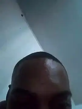 Snapshot of spicycouplex chatting on 09-13-25, 11:10 spicycouplex online show from 09-13-25, 11:10