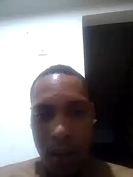 Snapshot of spicycouplex chatting on 10-26-25, 06:08 spicycouplex online show from 10-26-25, 06:08