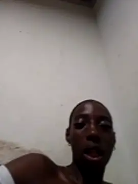 Snapshot of spicycouplex chatting on 12-21-25, 04:41 spicycouplex online show from 12-21-25, 04:41