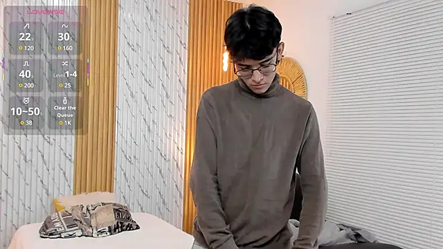 Snapshot of billie_jr chatting on 02-23-25, 12:05 billie jr online show from 02-23-25, 12:05