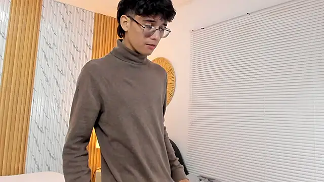 Snapshot of billie_jr chatting on 02-23-25, 06:23 billie jr online show from 02-23-25, 06:23