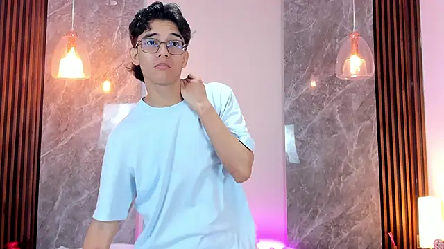 Snapshot of billie_jr chatting on 02-27-25, 12:02 billie jr online show from 02-27-25, 12:02