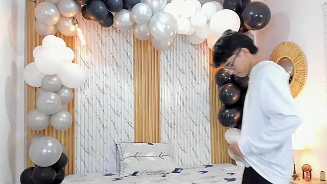 Snapshot of billie_jr chatting on 09-10-25, 04:34 billie jr online show from 09-10-25, 04:34