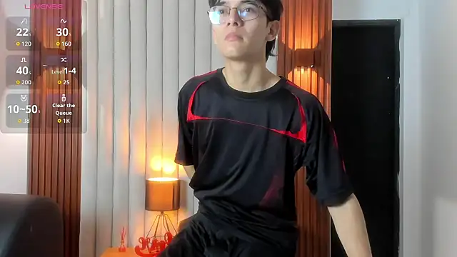 Snapshot of billie_jr chatting on 09-19-25, 04:14 billie jr online show from 09-19-25, 04:14