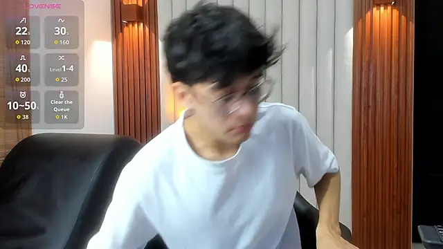 Snapshot of billie_jr chatting on 09-21-25, 03:30 billie jr online show from 09-21-25, 03:30