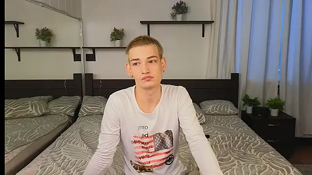 Nick Win online show from 09-27-25, 09:47