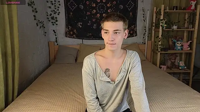 Nick Win online show from 10-21-25, 04:41