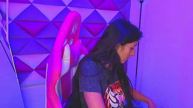 Cameron cutte online show from 11-07-25, 08:20