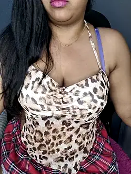Snapshot of Loveshash1 chatting on 07-08-26, 02:49 Loveshash1 online show from 07-08-26, 02:49