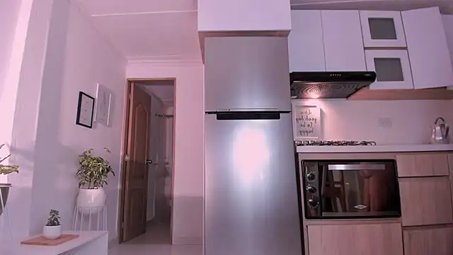 DannaHyde online show from 02-11-25, 02:25