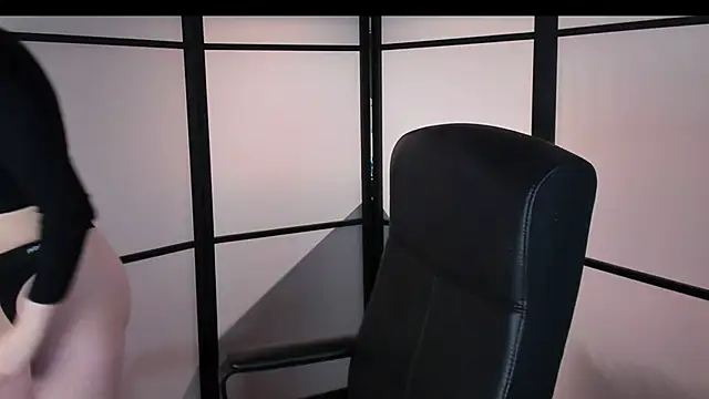 Goddess-Rose online show from 01-12-25, 11:15