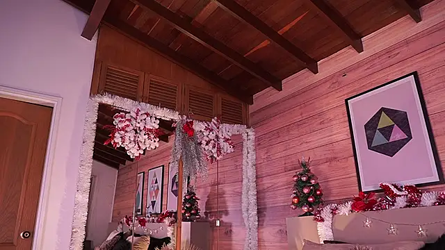 IzzyWild online show from 12-17-25, 09:37