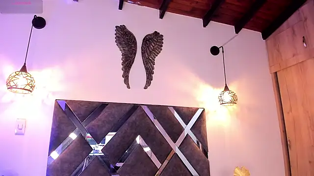 Snapshot of Bianca_zaens2 chatting on 09-16-25, 12:06 Bianca zaens2 online show from 09-16-25, 12:06