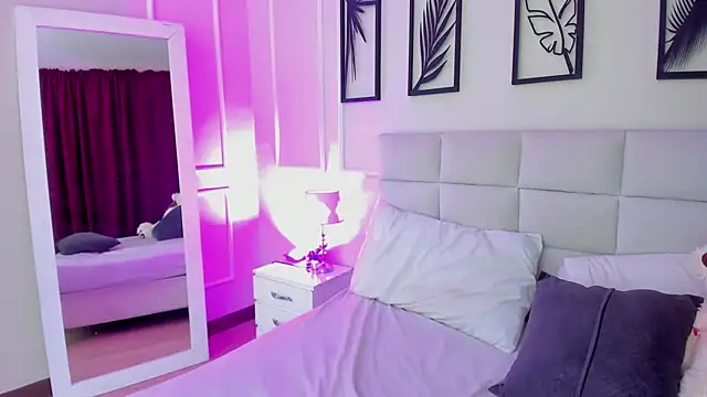 Alisa  walker online show from 02-21-25, 11:10