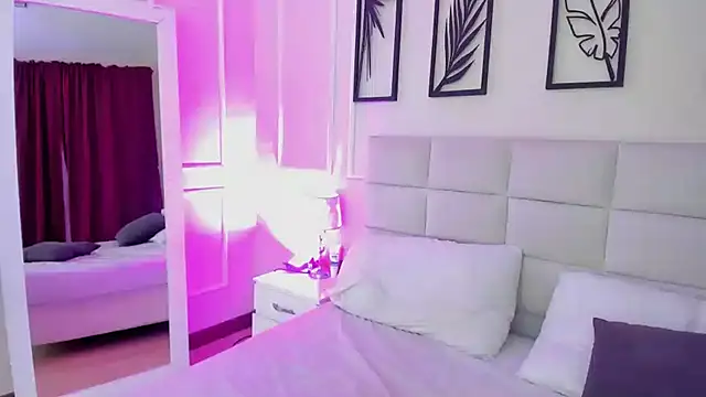 Alisa  walker online show from 03-21-25, 11:23