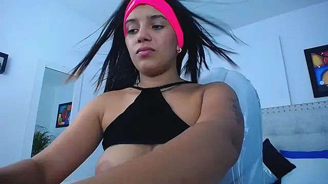 Snapshot of Chiqui_milk_ chatting on 01-27-25, 11:00 Chiqui milk online show from 01-27-25, 11:00