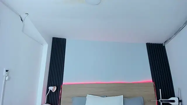 Snapshot of Chiqui_milk_ chatting on 10-22-25, 07:13 Chiqui milk online show from 10-22-25, 07:13